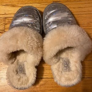 Like new Ugg sleepers size 3